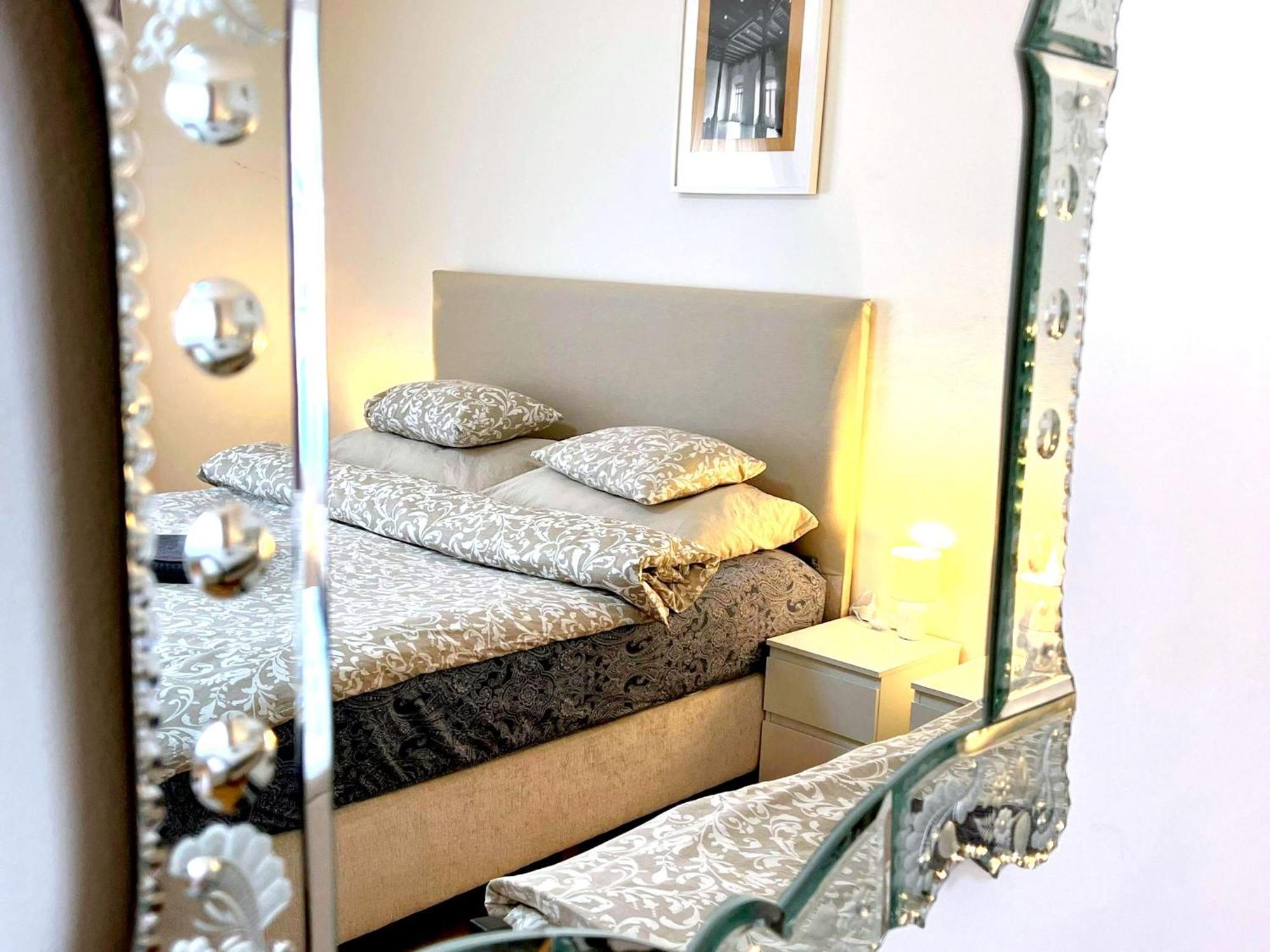 At The Blue Lion & Parking Assistance Apartment Praha Bagian luar foto