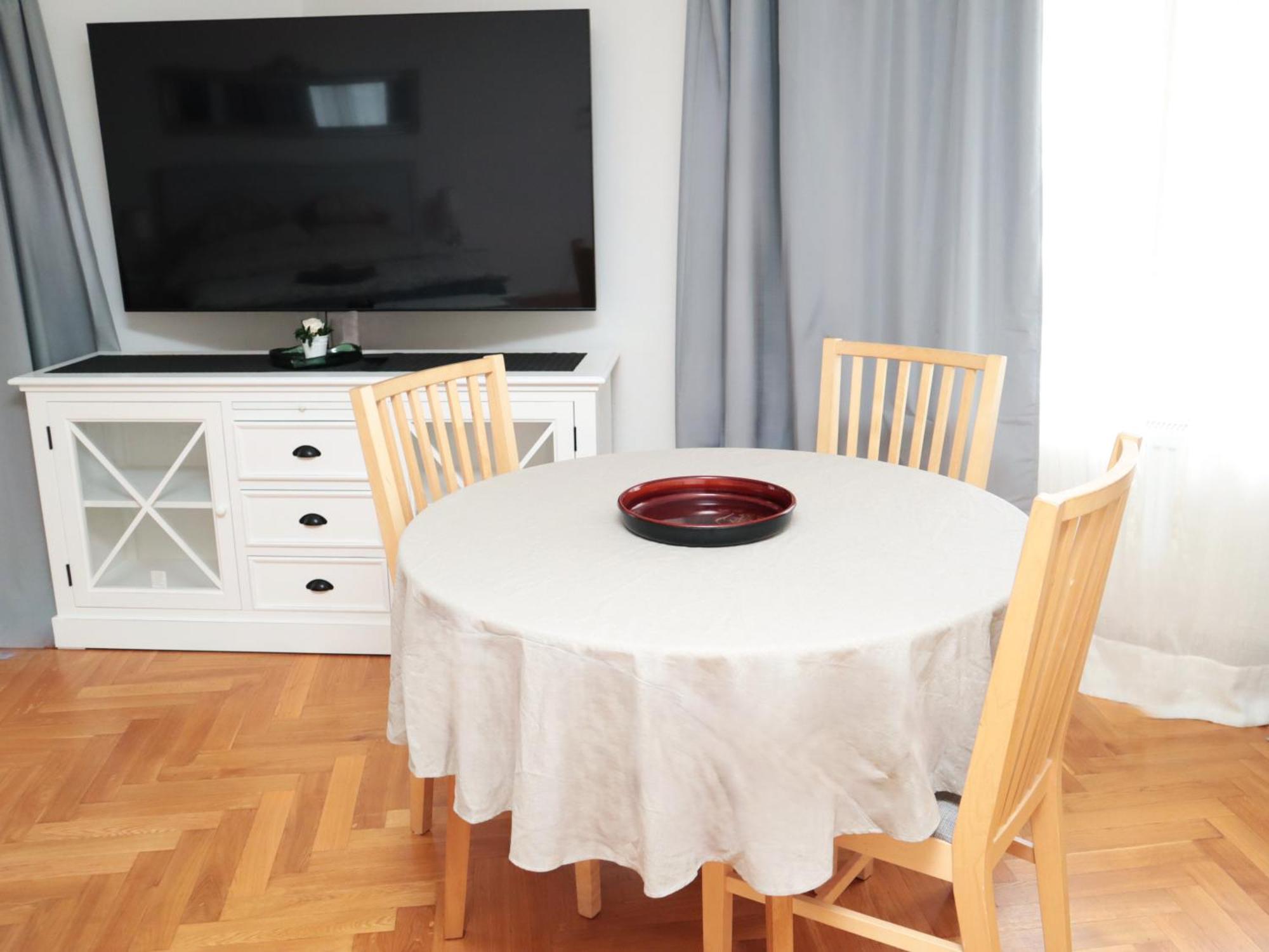At The Blue Lion & Parking Assistance Apartment Praha Bagian luar foto